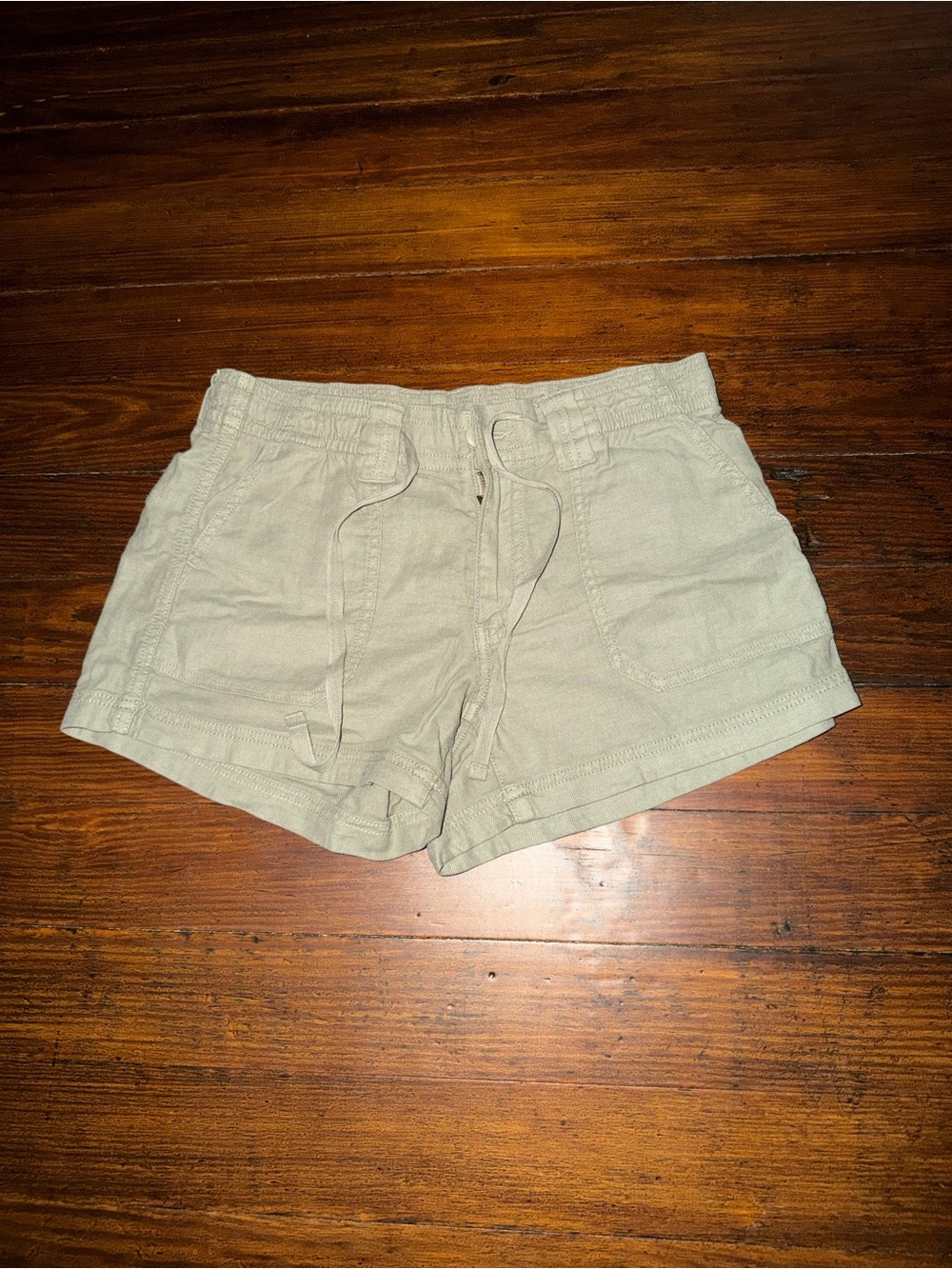 American Eagle Outfitters Lightweight Cream Drawstring Shorts